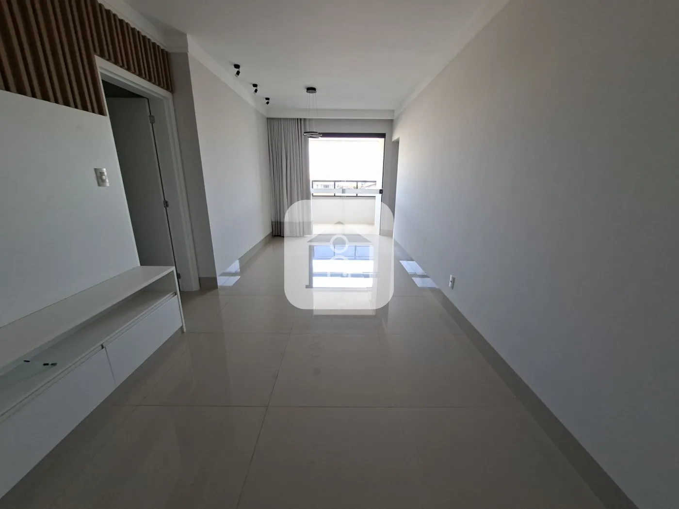 Alugar Apartamento / Padrão em Uberlândia R$ 3.400,00 - Foto 5