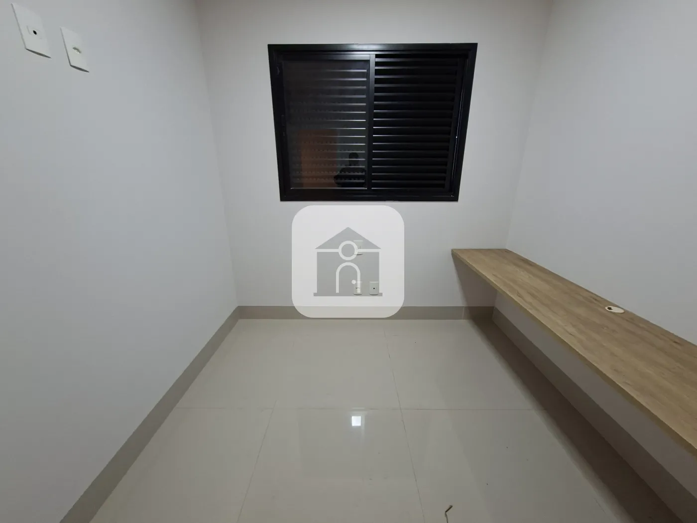 Alugar Apartamento / Padrão em Uberlândia R$ 3.400,00 - Foto 13