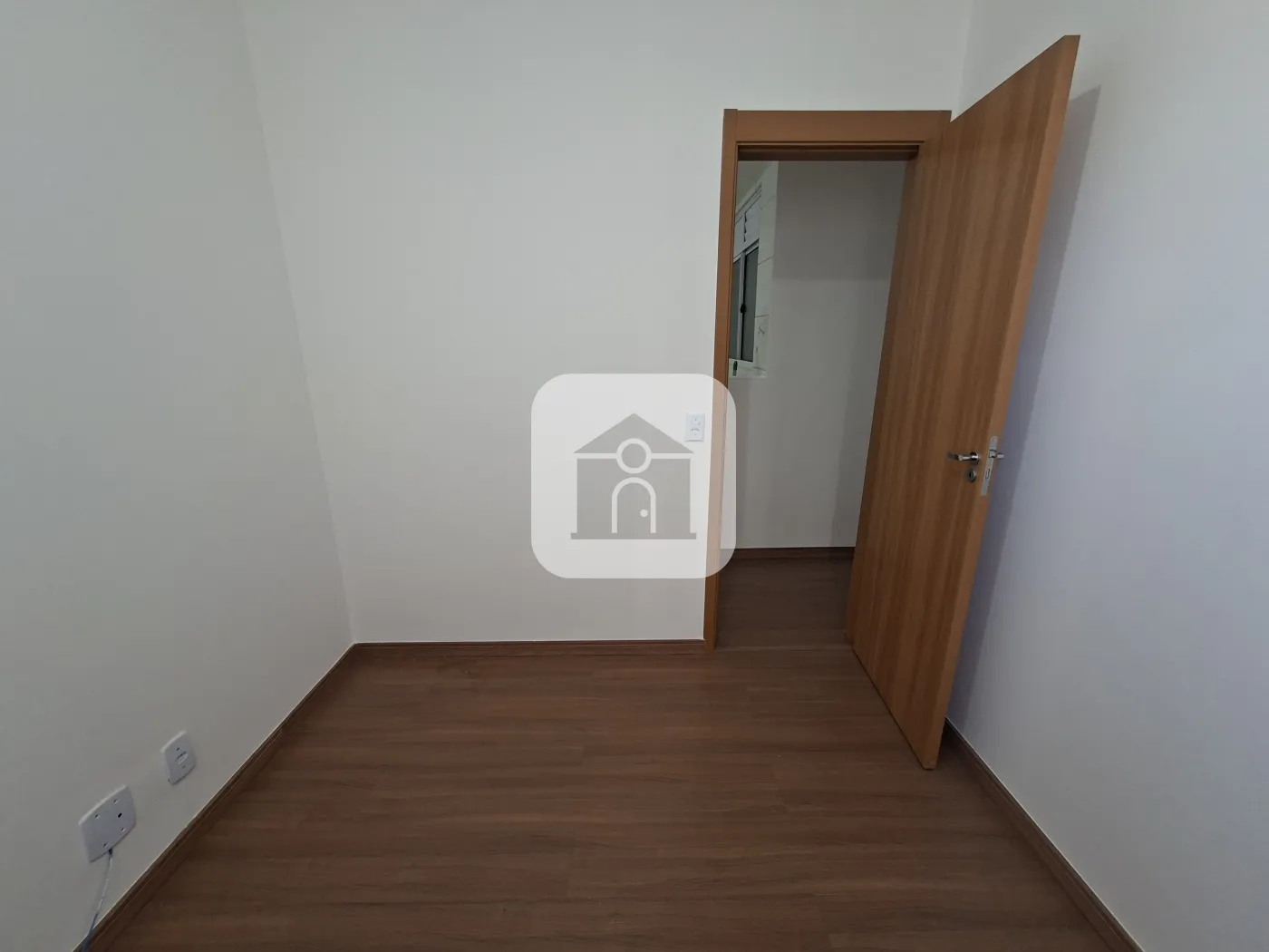 Alugar Apartamento / Padrão em Uberlândia R$ 1.200,00 - Foto 11