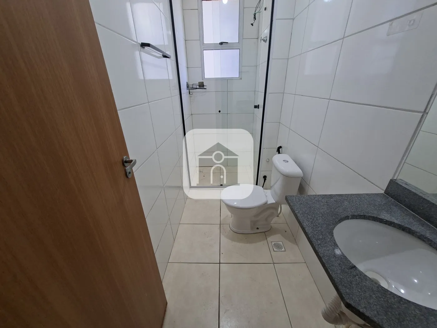 Alugar Apartamento / Padrão em Uberlândia R$ 1.200,00 - Foto 14