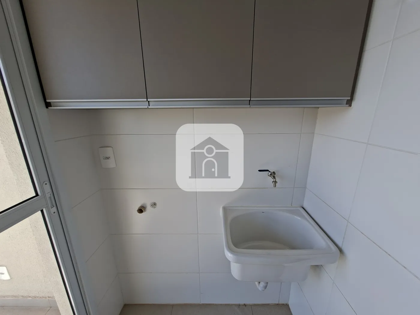 Alugar Apartamento / Padrão em Uberlândia R$ 2.500,00 - Foto 4