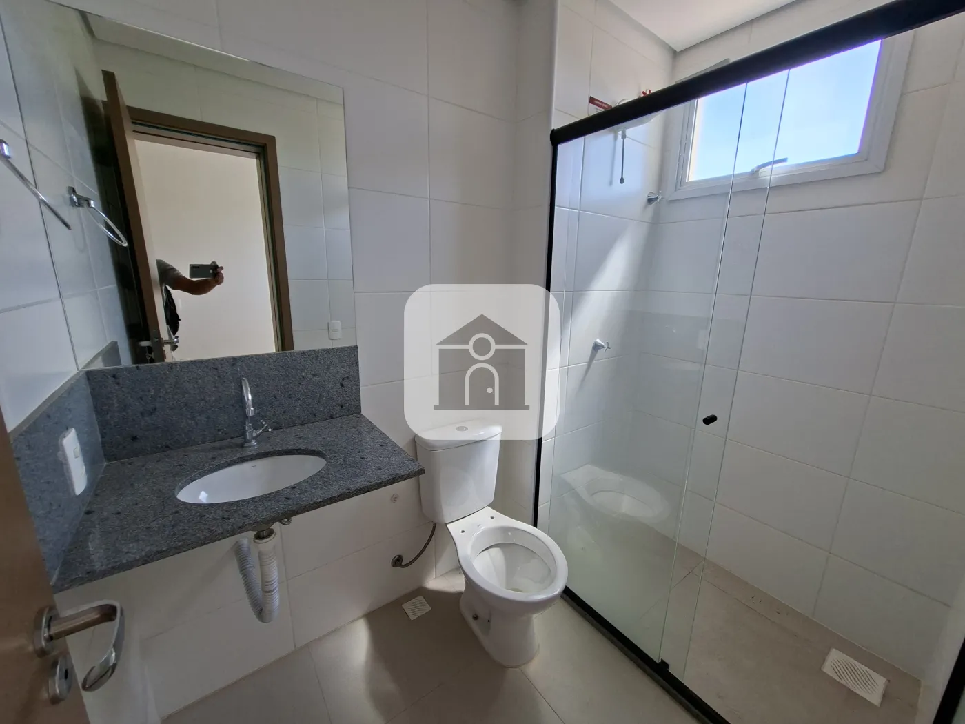 Alugar Apartamento / Padrão em Uberlândia R$ 2.500,00 - Foto 10