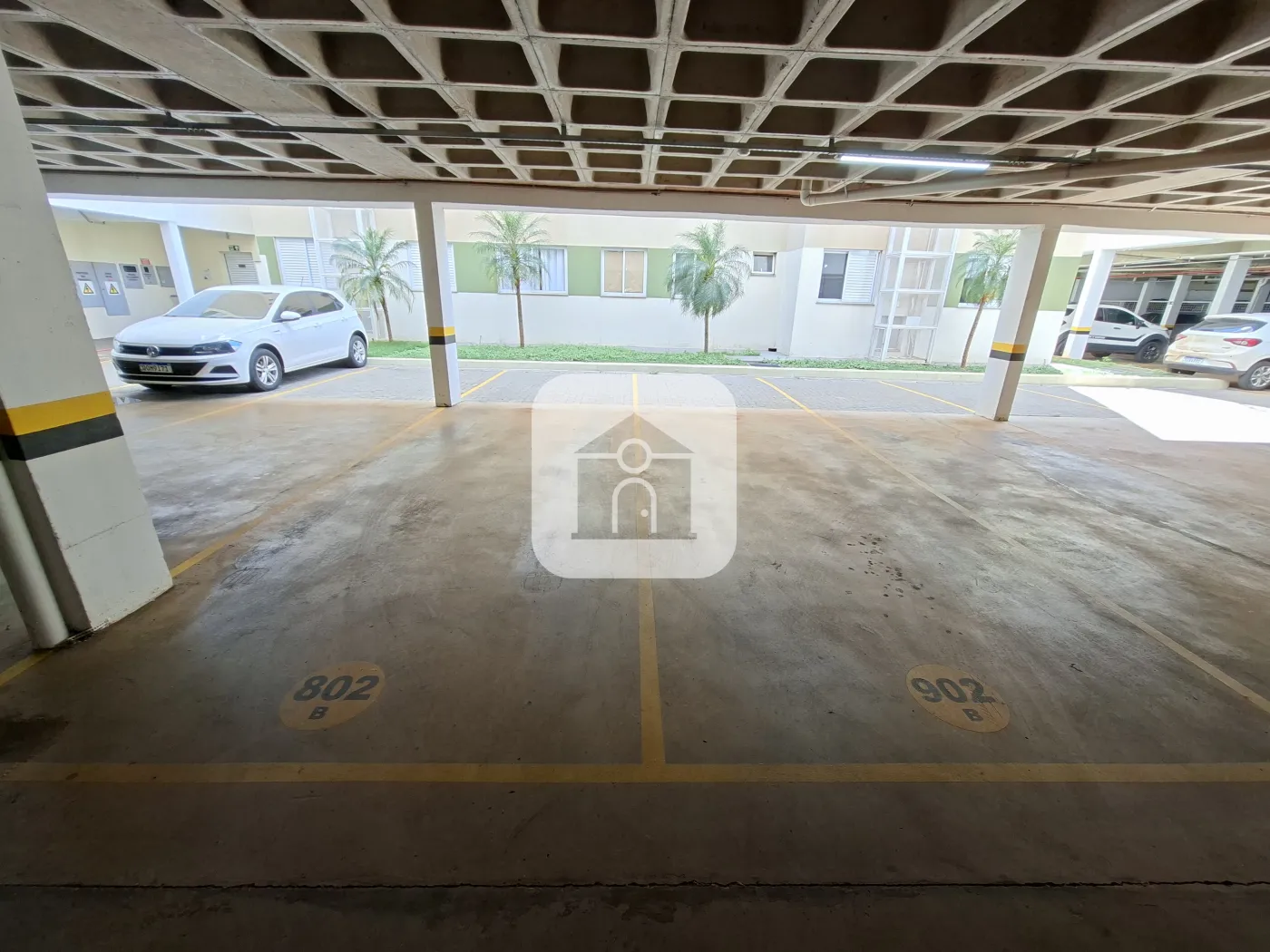 Alugar Apartamento / Padrão em Uberlândia R$ 2.500,00 - Foto 11