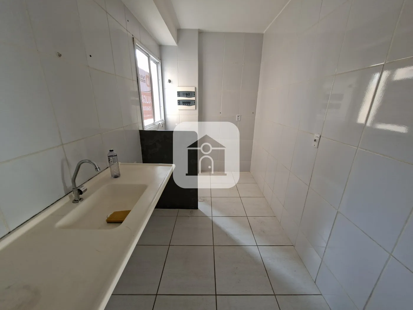 Alugar Apartamento / Padrão em Uberlândia R$ 900,00 - Foto 6