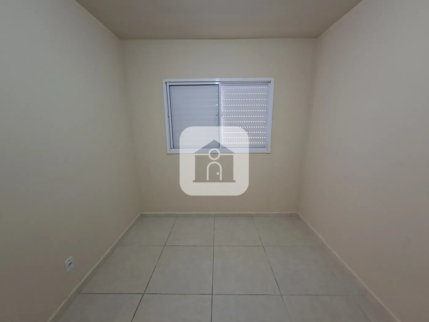 Alugar Apartamento / Padrão em Uberlândia R$ 900,00 - Foto 8