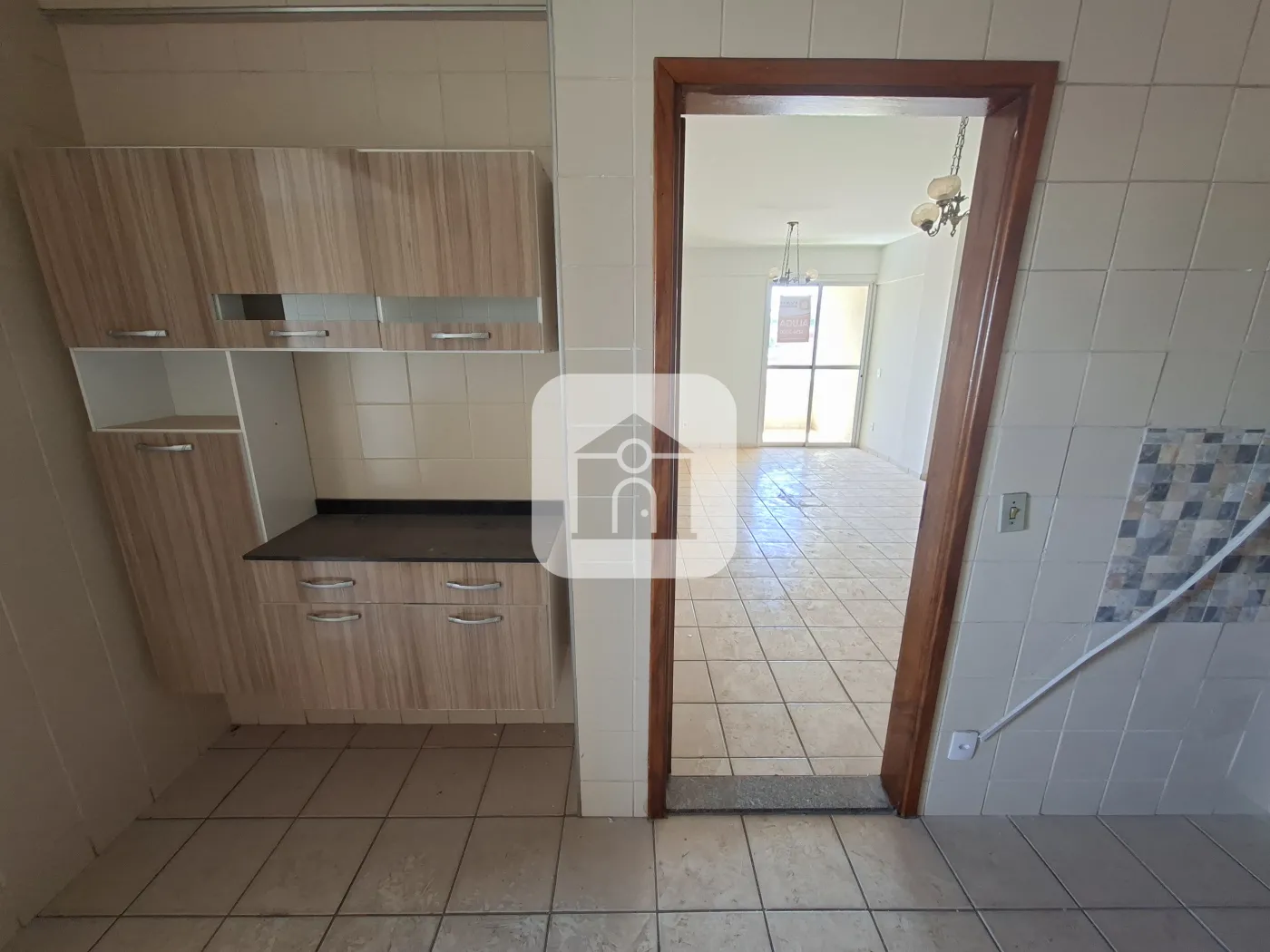 Alugar Apartamento / Padrão em Uberlândia R$ 1.600,00 - Foto 10