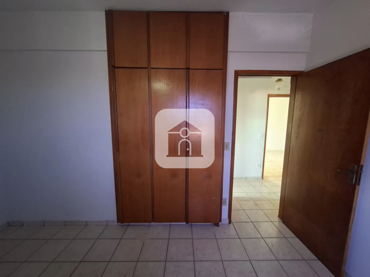 Alugar Apartamento / Padrão em Uberlândia R$ 1.600,00 - Foto 17
