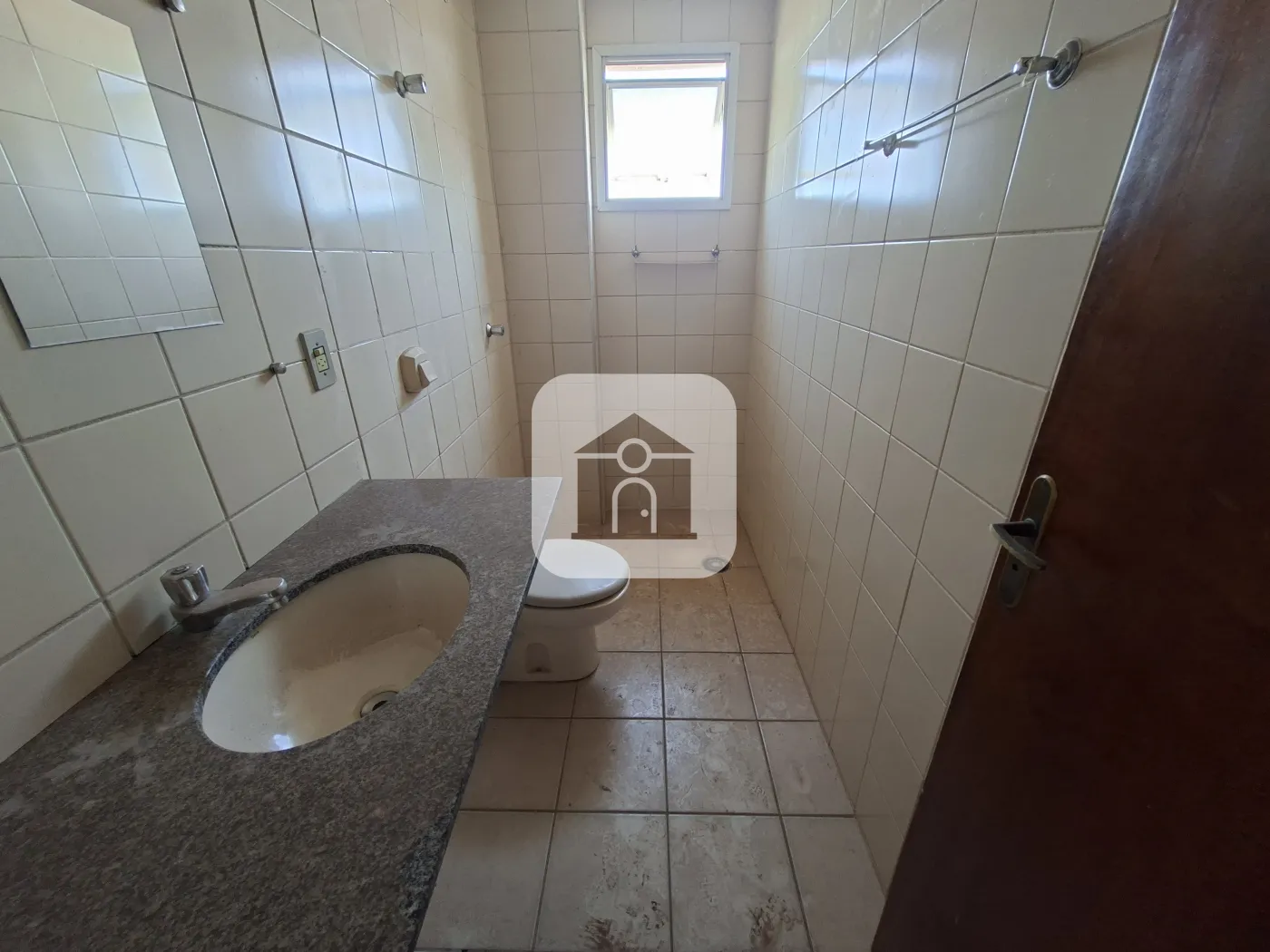 Alugar Apartamento / Padrão em Uberlândia R$ 1.600,00 - Foto 19