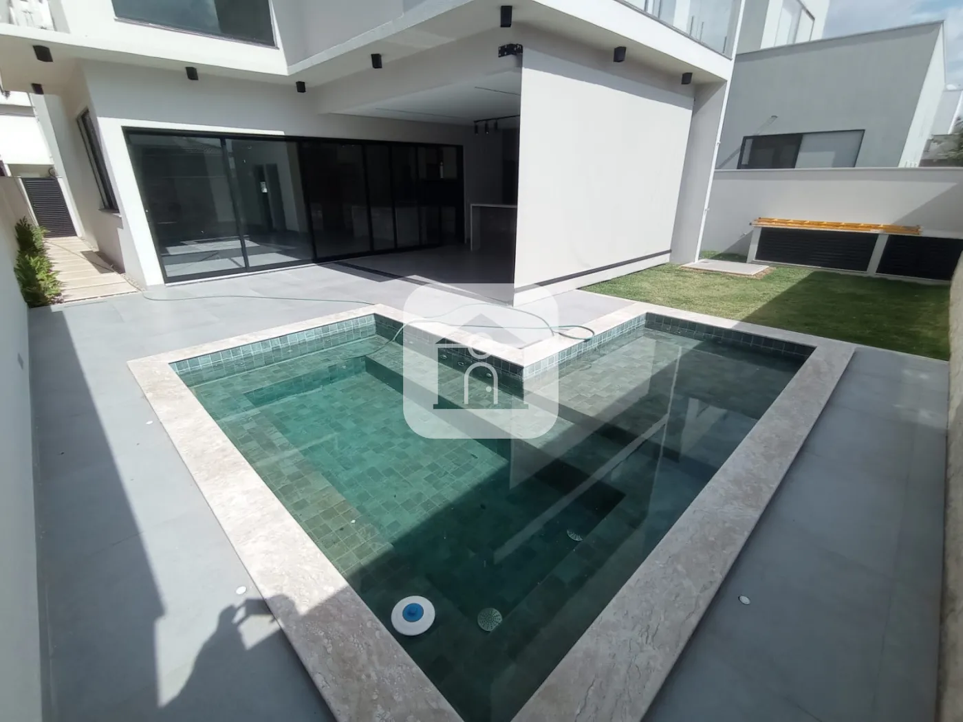 Comprar Casa / Condomínio ou Loteamento Fechado em Uberlândia R$ 2.900.000,00 - Foto 2