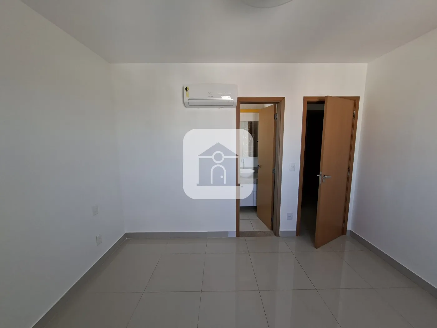 Alugar Apartamento / Padrão em Uberlândia R$ 6.000,00 - Foto 12