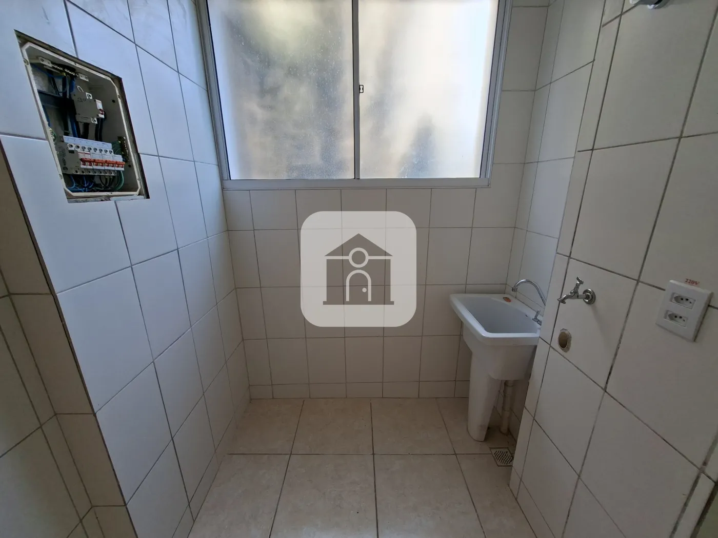 Alugar Apartamento / Padrão em Uberlândia R$ 1.350,00 - Foto 6