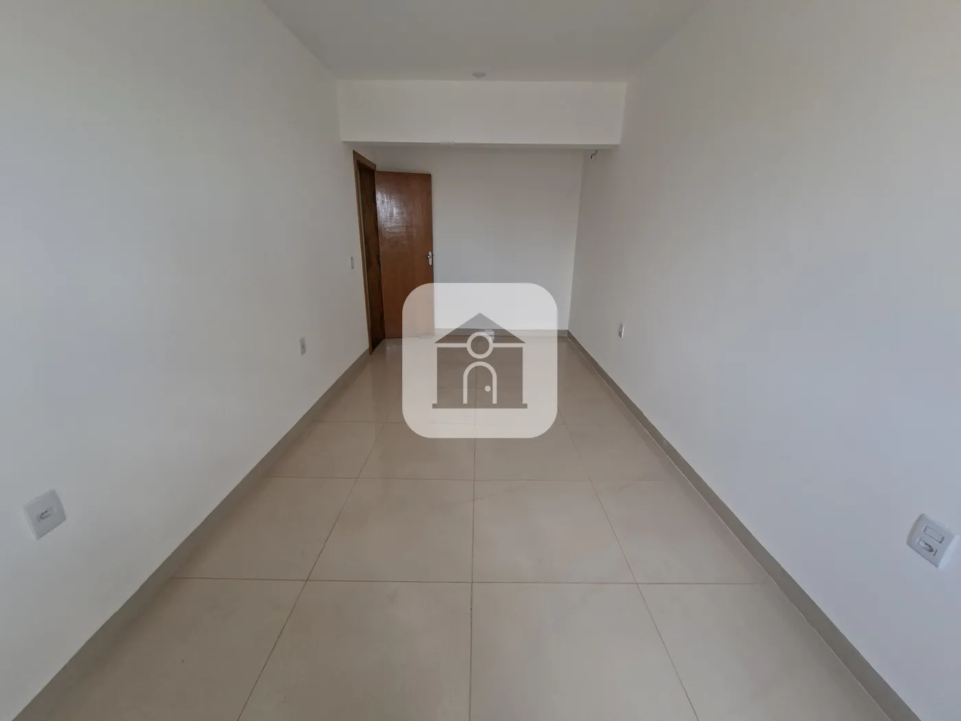 Alugar Apartamento / Sobrado em Uberlândia R$ 2.800,00 - Foto 9