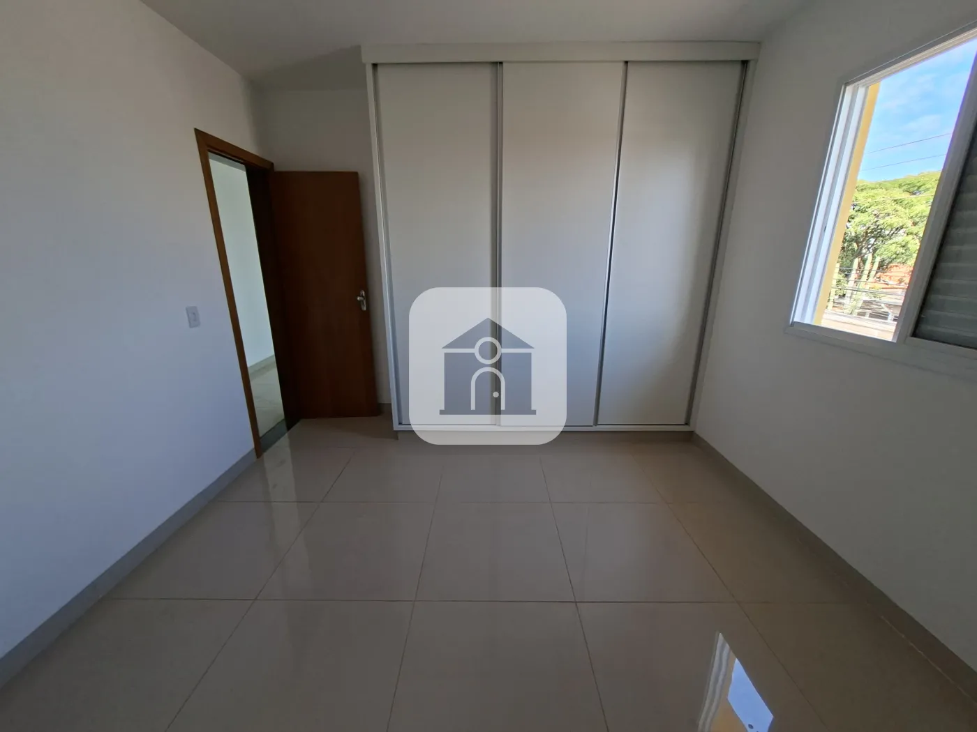 Alugar Apartamento / Sobrado em Uberlândia R$ 2.800,00 - Foto 11