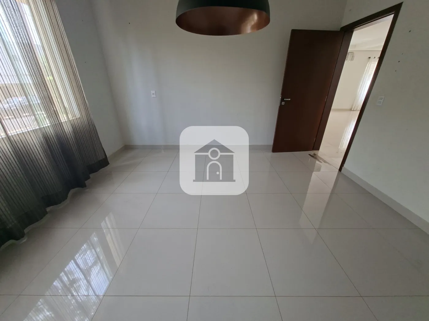 Alugar Casa / Padrão em Uberlândia R$ 12.500,00 - Foto 7