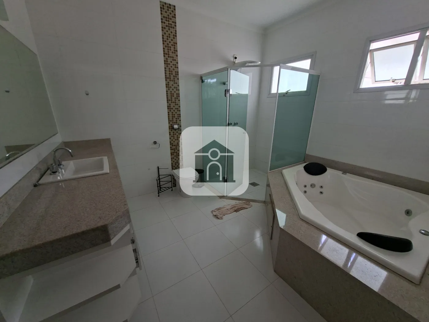 Alugar Casa / Padrão em Uberlândia R$ 12.500,00 - Foto 15