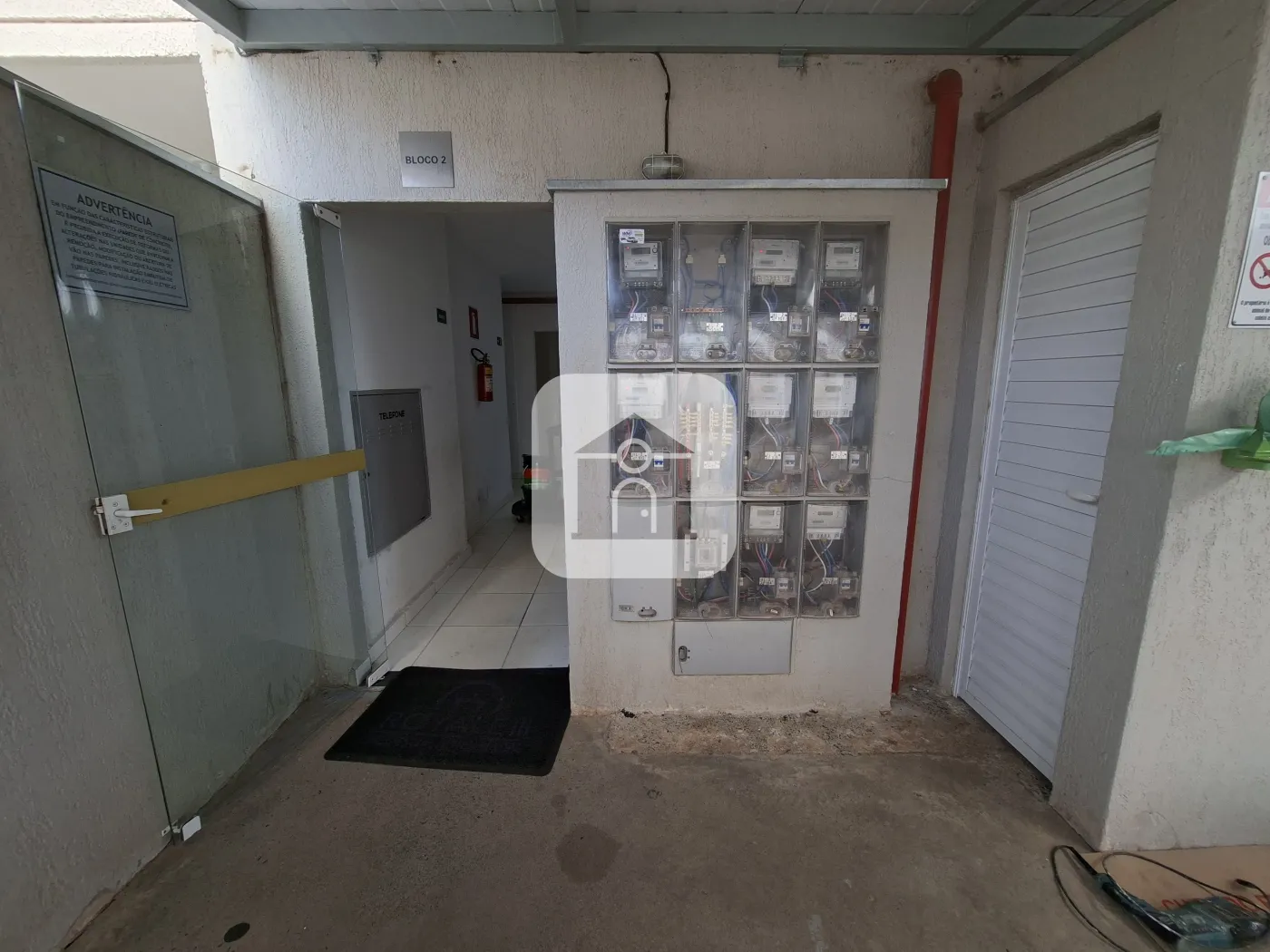 Alugar Apartamento / Padrão em Uberlândia R$ 1.300,00 - Foto 2