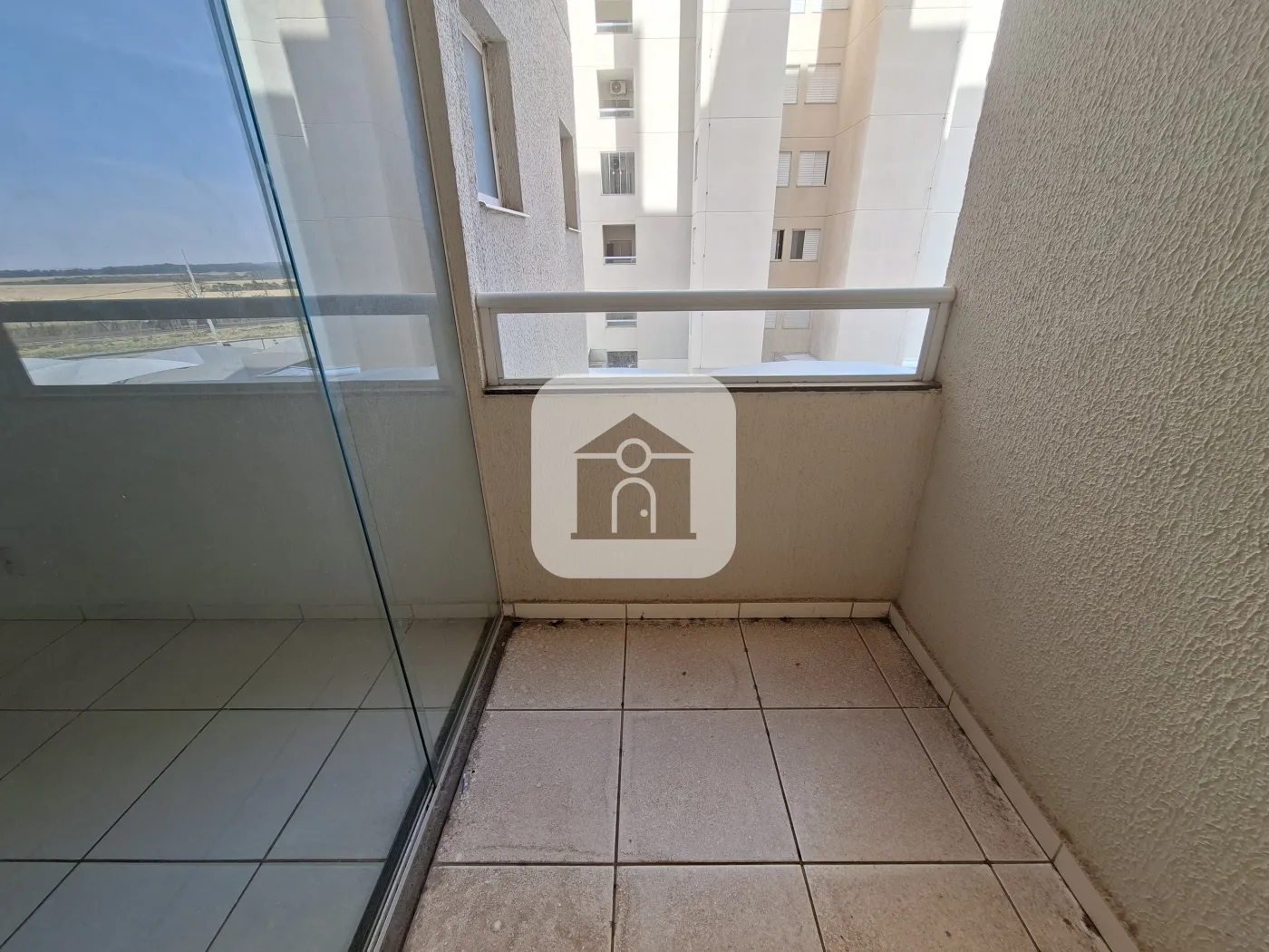 Alugar Apartamento / Padrão em Uberlândia R$ 1.300,00 - Foto 8