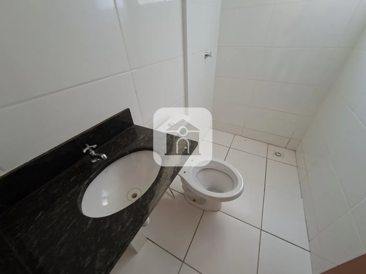 Alugar Apartamento / Padrão em Uberlândia R$ 1.300,00 - Foto 12