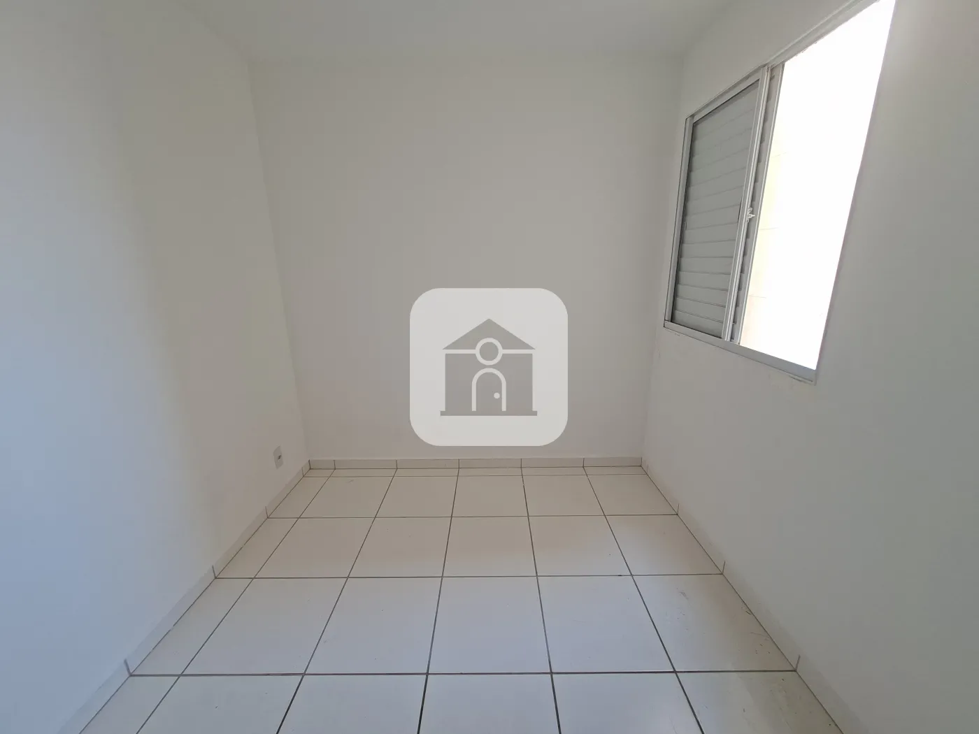 Alugar Apartamento / Padrão em Uberlândia R$ 1.300,00 - Foto 13