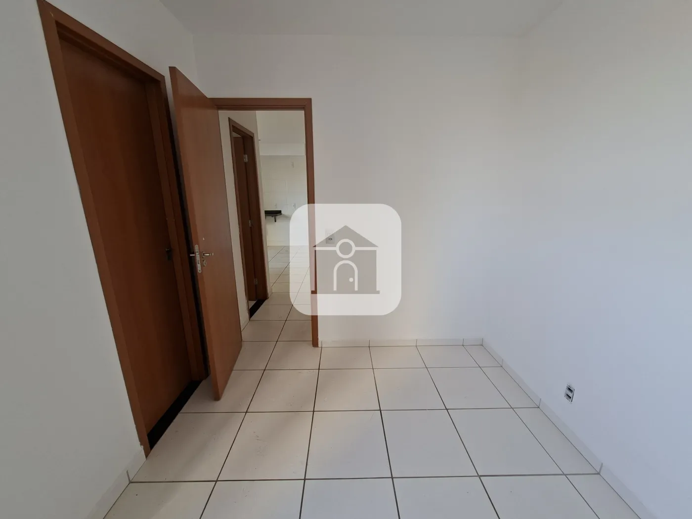 Alugar Apartamento / Padrão em Uberlândia R$ 1.300,00 - Foto 14
