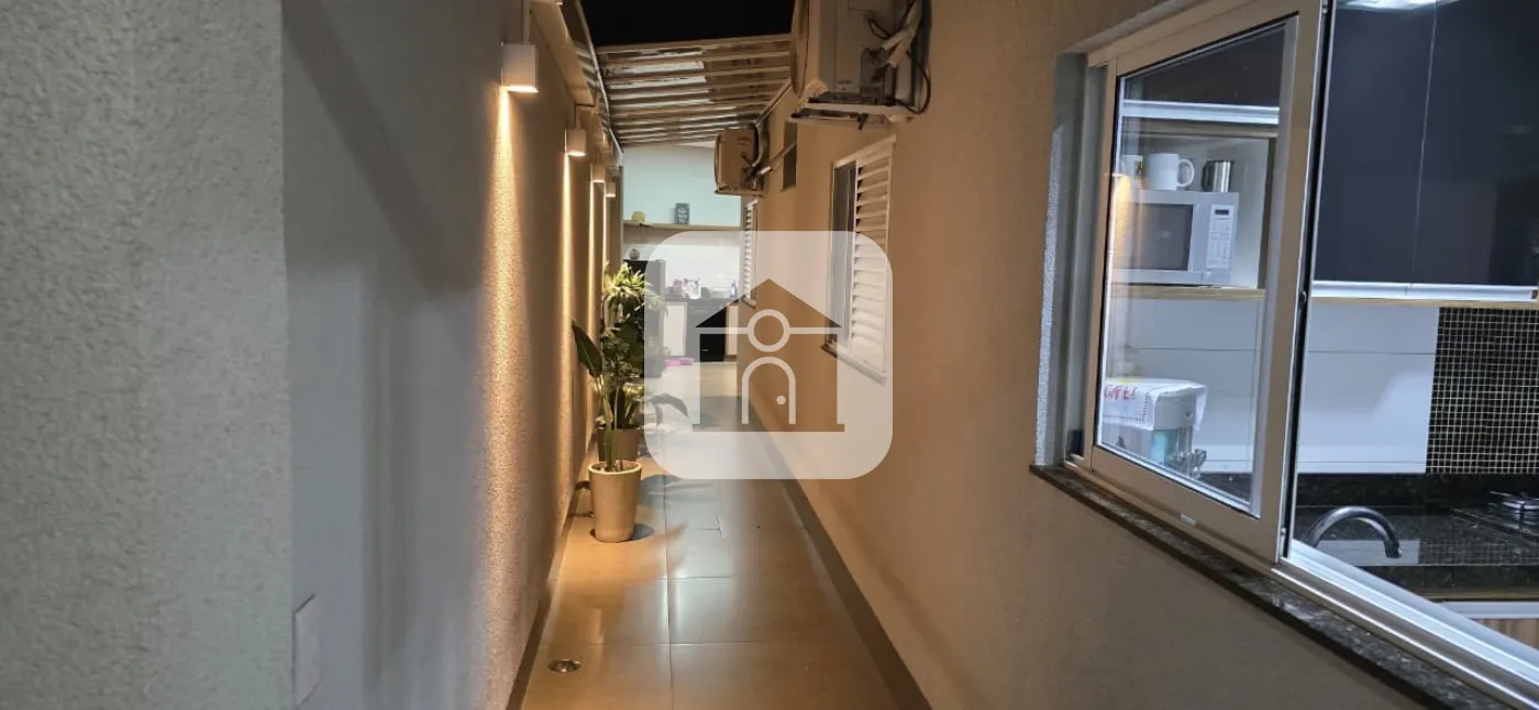 Comprar Casa / Condomínio ou Loteamento Fechado em Uberlândia R$ 890.000,00 - Foto 17