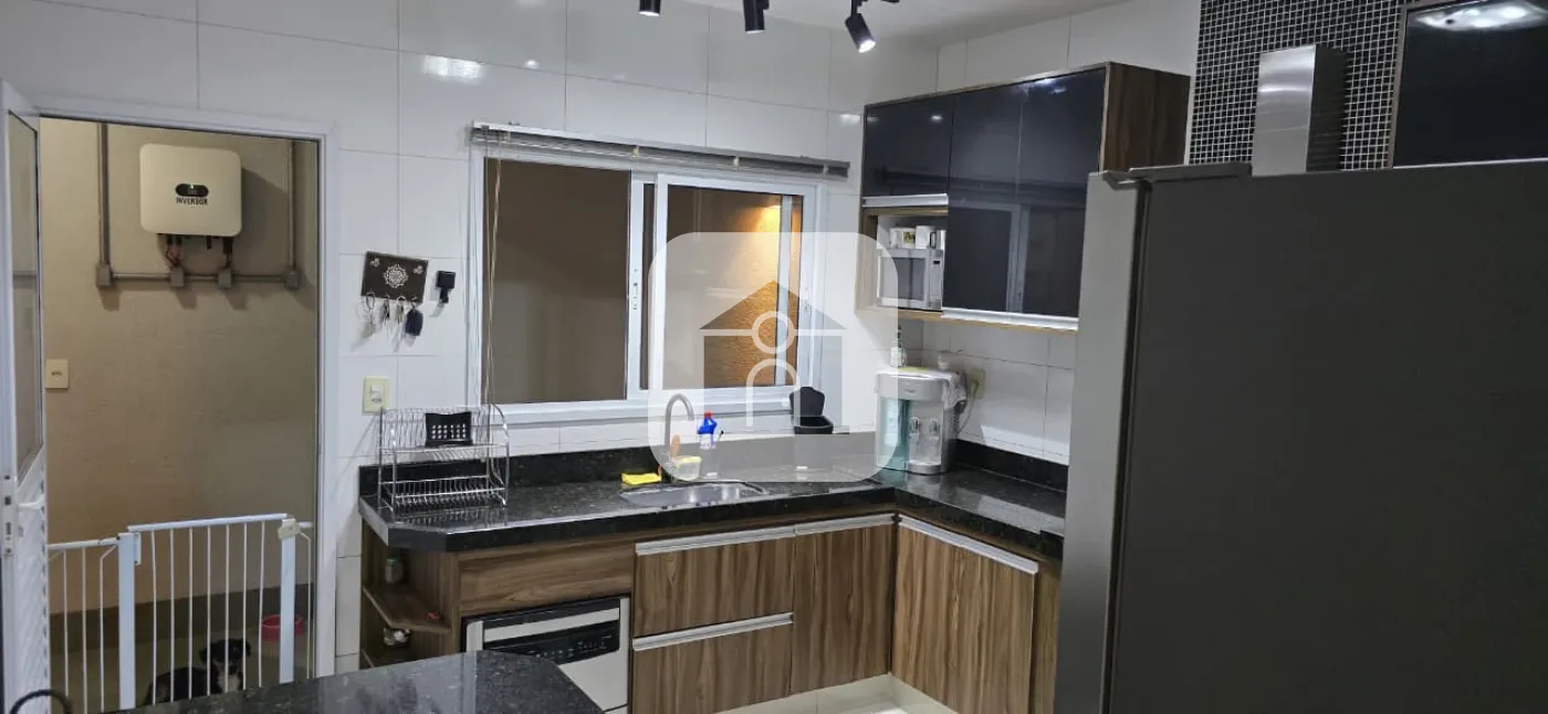 Comprar Casa / Condomínio ou Loteamento Fechado em Uberlândia R$ 890.000,00 - Foto 14