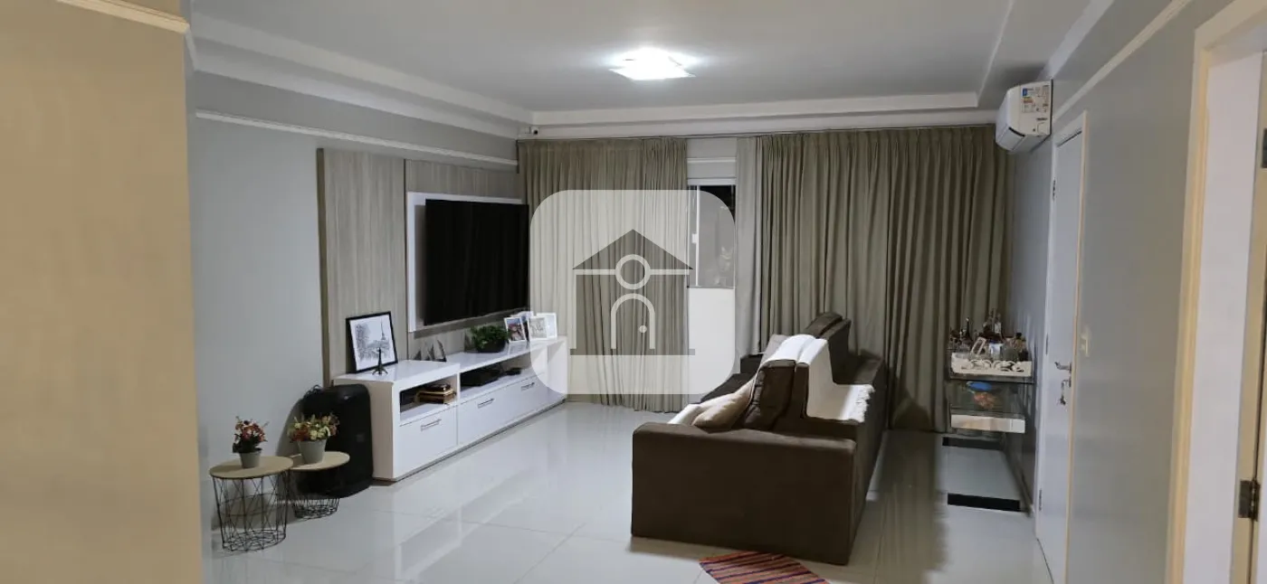 Comprar Casa / Condomínio ou Loteamento Fechado em Uberlândia R$ 890.000,00 - Foto 2
