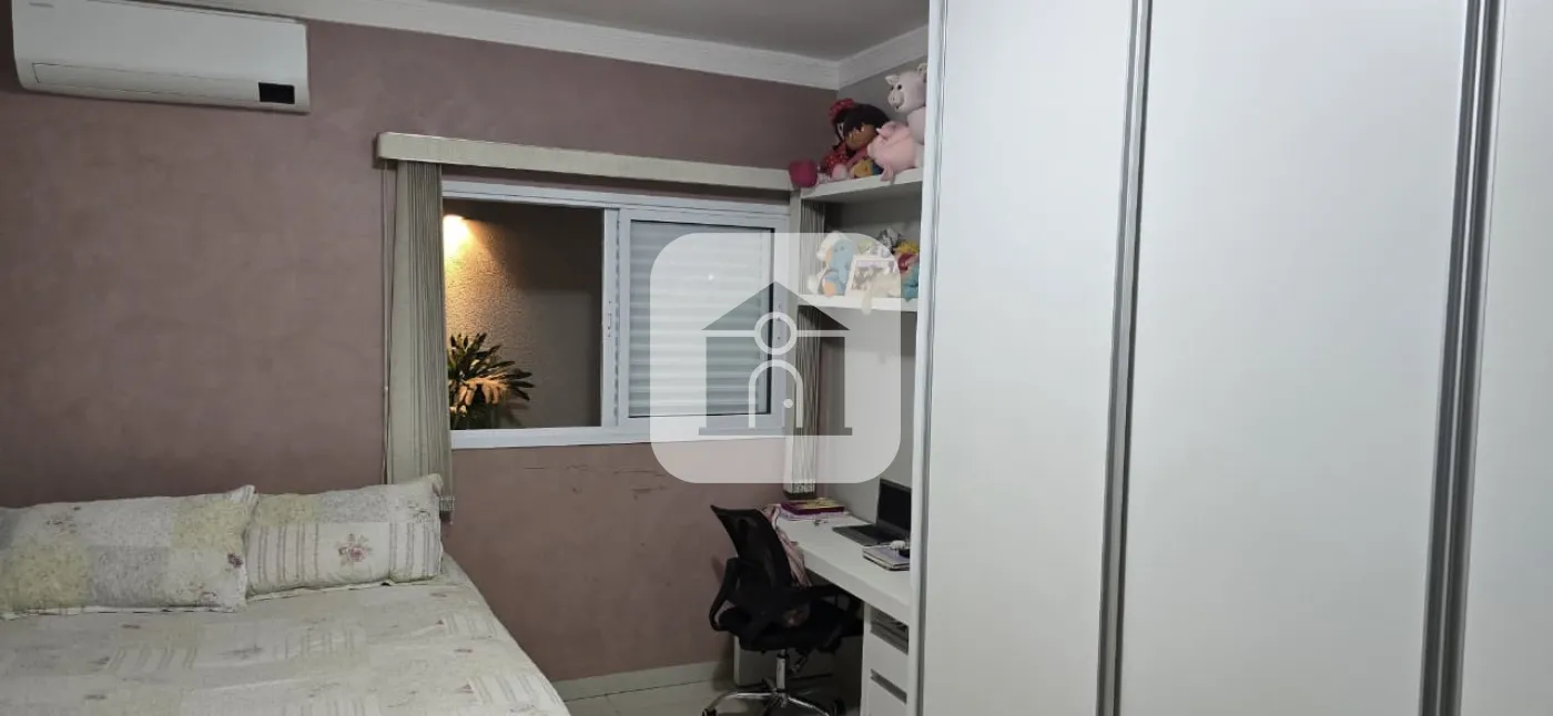 Comprar Casa / Condomínio ou Loteamento Fechado em Uberlândia R$ 890.000,00 - Foto 6
