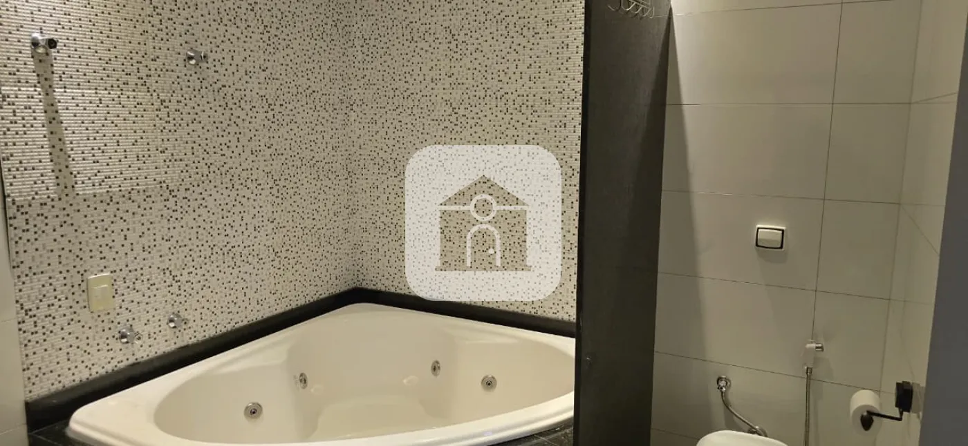 Comprar Casa / Condomínio ou Loteamento Fechado em Uberlândia R$ 890.000,00 - Foto 10