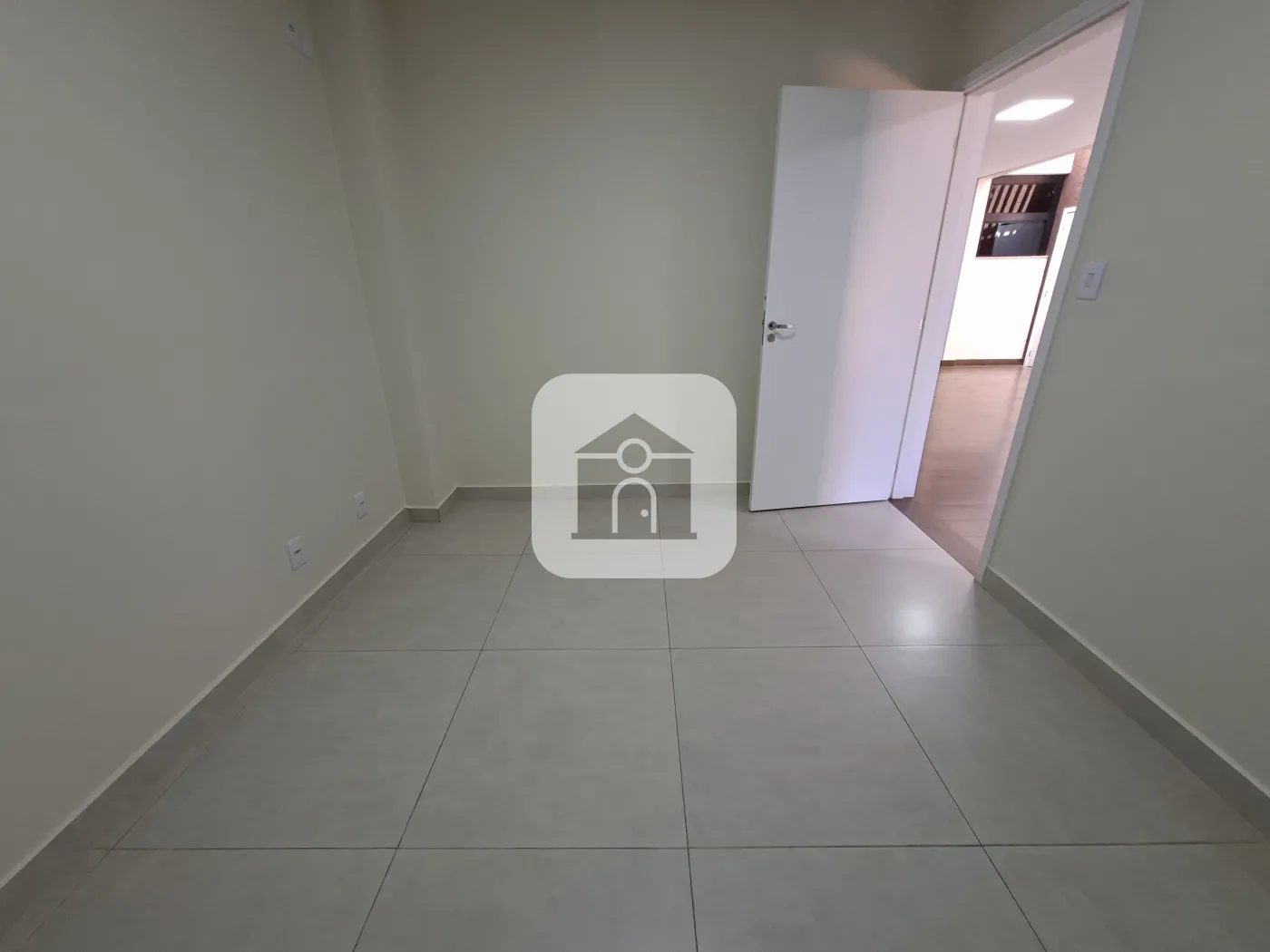 Alugar Comercial / Casa Comercial em Uberlândia R$ 15.000,00 - Foto 5