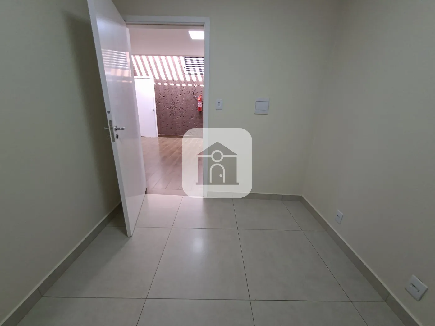 Alugar Comercial / Casa Comercial em Uberlândia R$ 15.000,00 - Foto 7