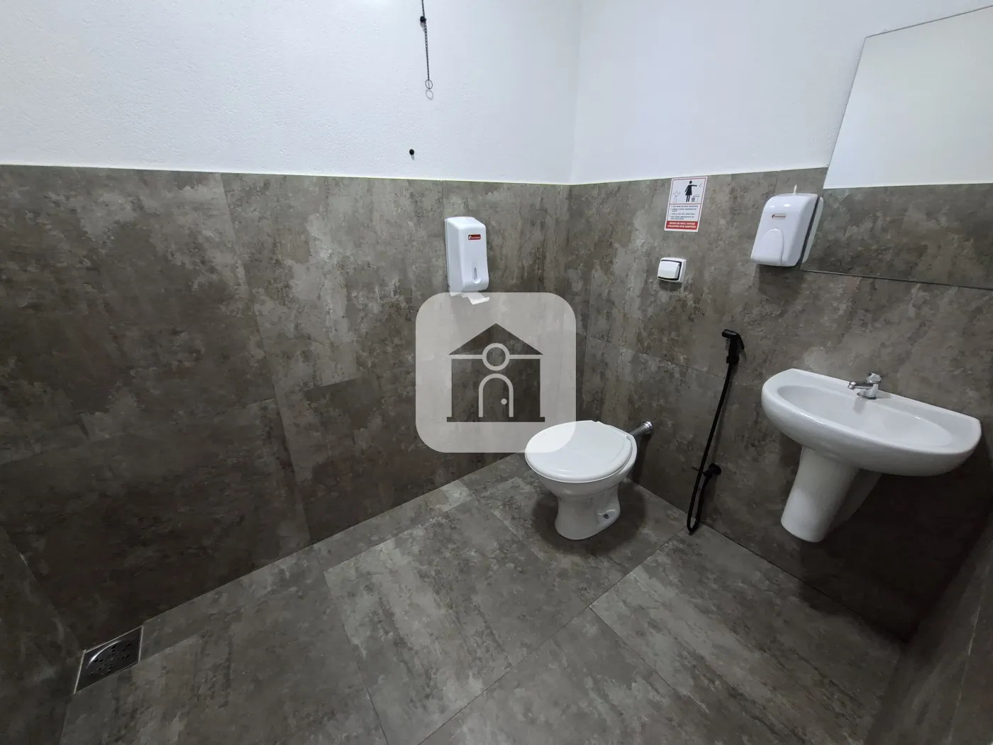 Alugar Comercial / Casa Comercial em Uberlândia R$ 15.000,00 - Foto 17