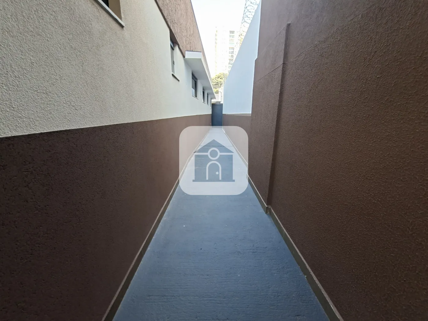 Alugar Comercial / Casa Comercial em Uberlândia R$ 15.000,00 - Foto 27