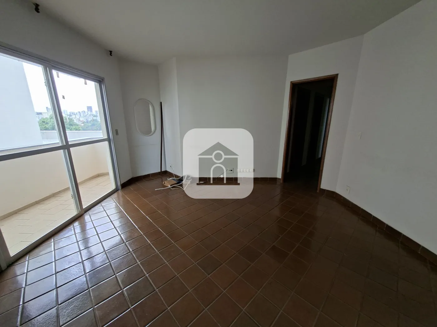 Alugar Apartamento / Padrão em Uberlândia R$ 2.500,00 - Foto 4