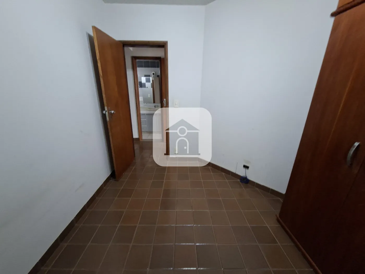 Alugar Apartamento / Padrão em Uberlândia R$ 2.500,00 - Foto 10