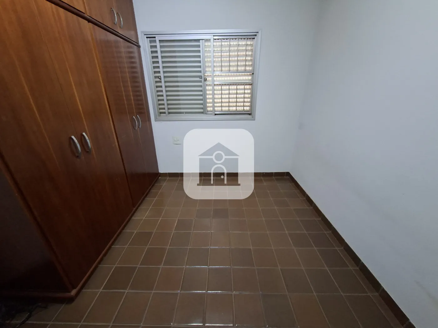Alugar Apartamento / Padrão em Uberlândia R$ 2.500,00 - Foto 11