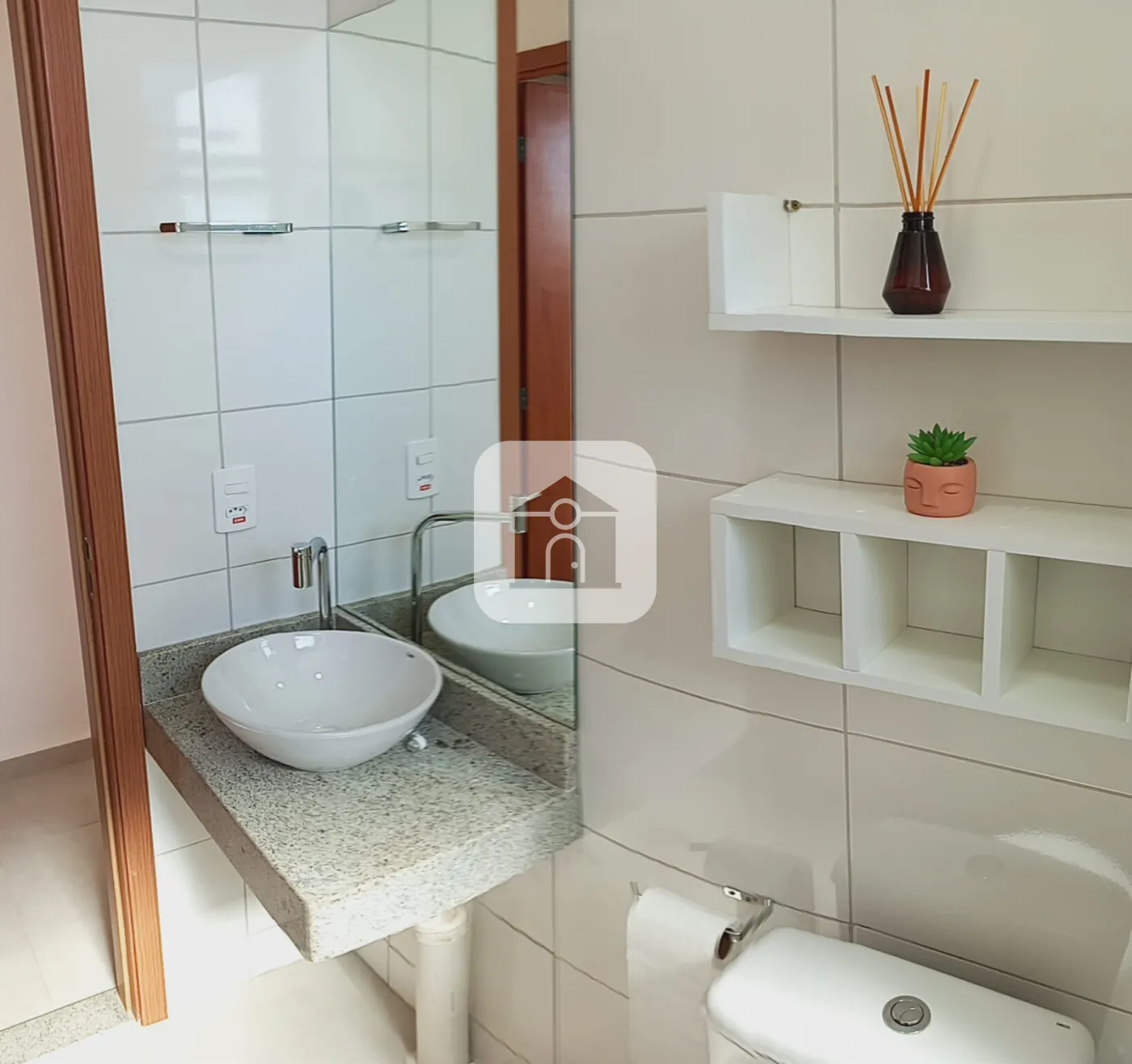 Alugar Apartamento / Padrão em Uberlândia R$ 1.600,00 - Foto 10
