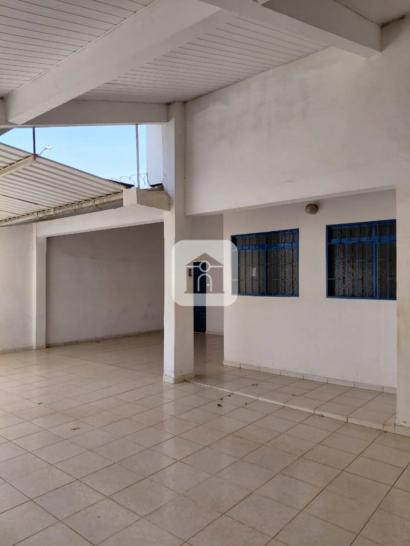 Comprar Casa / Padrão em Uberlândia R$ 630.000,00 - Foto 2