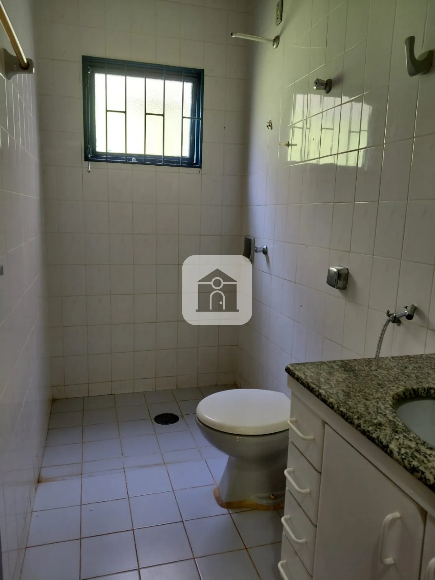 Comprar Casa / Padrão em Uberlândia R$ 630.000,00 - Foto 9