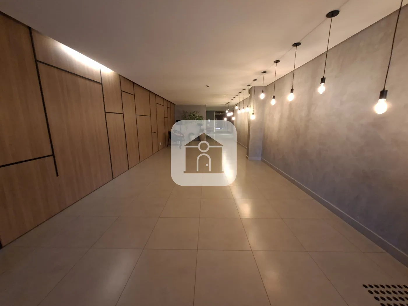 Alugar Apartamento / Padrão em Uberlândia R$ 3.500,00 - Foto 2