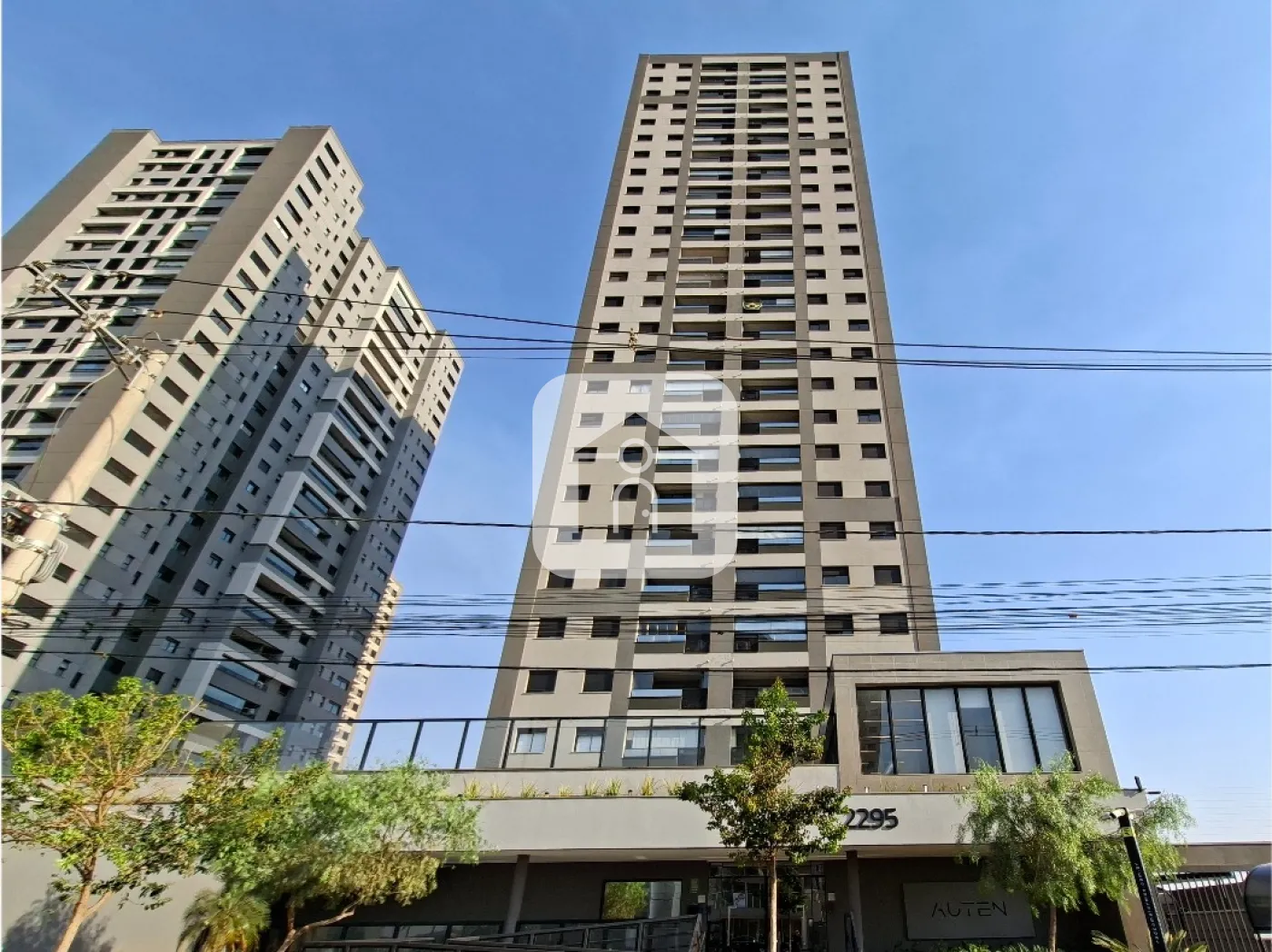 Alugar Apartamento / Padrão em Uberlândia R$ 3.500,00 - Foto 1