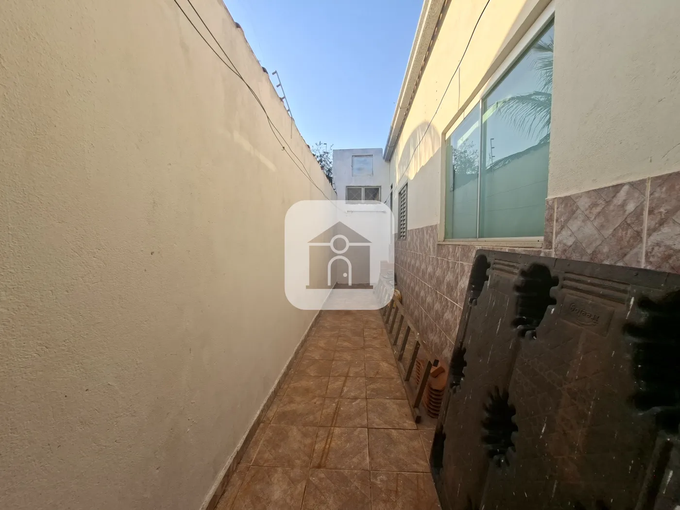 Alugar Casa / Padrão em Uberlândia R$ 2.000,00 - Foto 16
