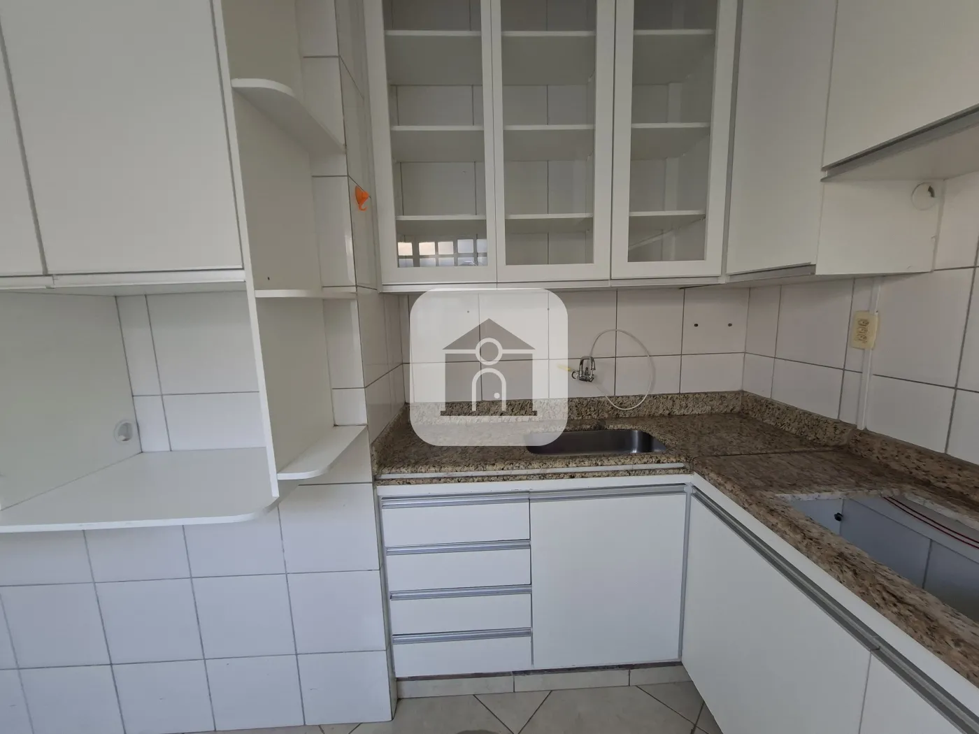 Alugar Casa / Padrão em Uberlândia R$ 2.500,00 - Foto 9
