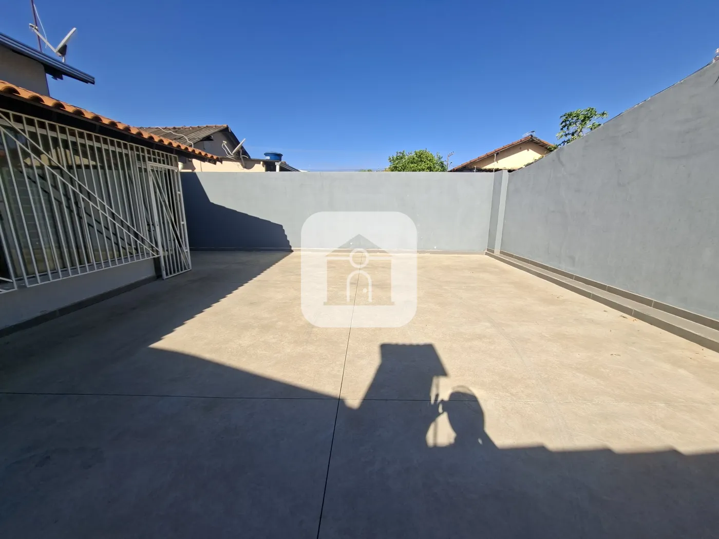 Alugar Casa / Padrão em Uberlândia R$ 2.500,00 - Foto 13