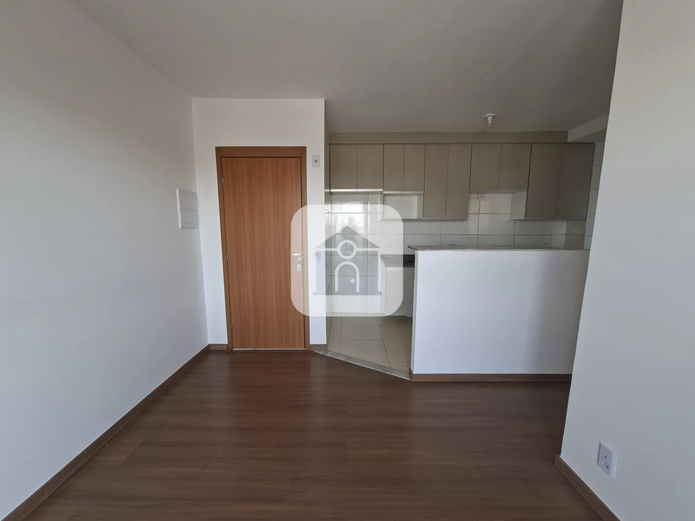 Alugar Apartamento / Padrão em Uberlândia R$ 1.650,00 - Foto 5