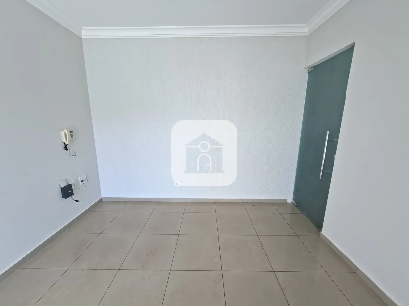 Alugar Casa / Sobrado em Uberlândia R$ 3.300,00 - Foto 1