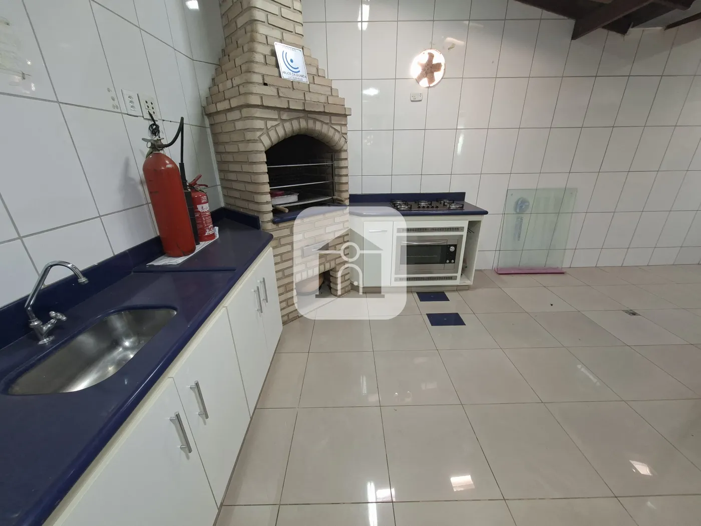 Alugar Casa / Sobrado em Uberlândia R$ 3.300,00 - Foto 8