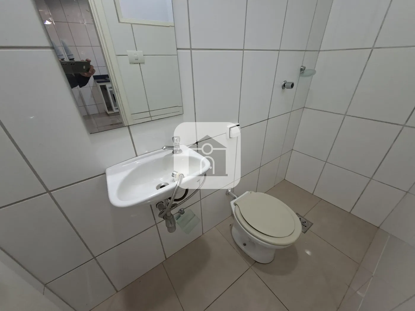 Alugar Casa / Sobrado em Uberlândia R$ 3.300,00 - Foto 12