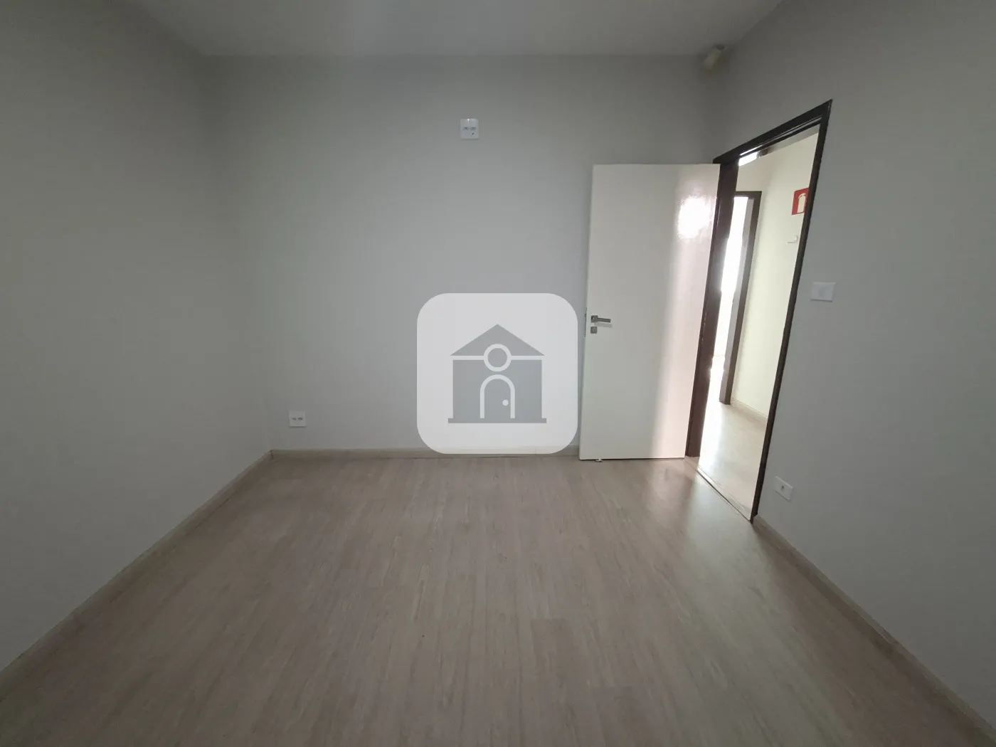 Alugar Casa / Sobrado em Uberlândia R$ 3.300,00 - Foto 15