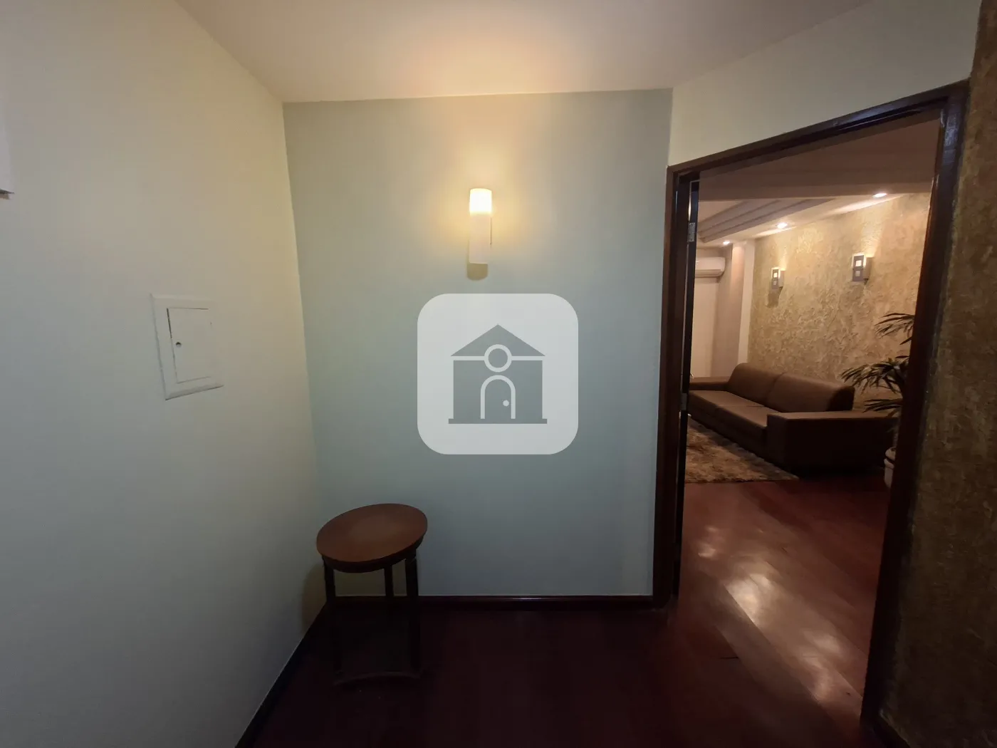 Alugar Comercial / Sala Comercial Condomínio em Uberlândia R$ 2.000,00 - Foto 3